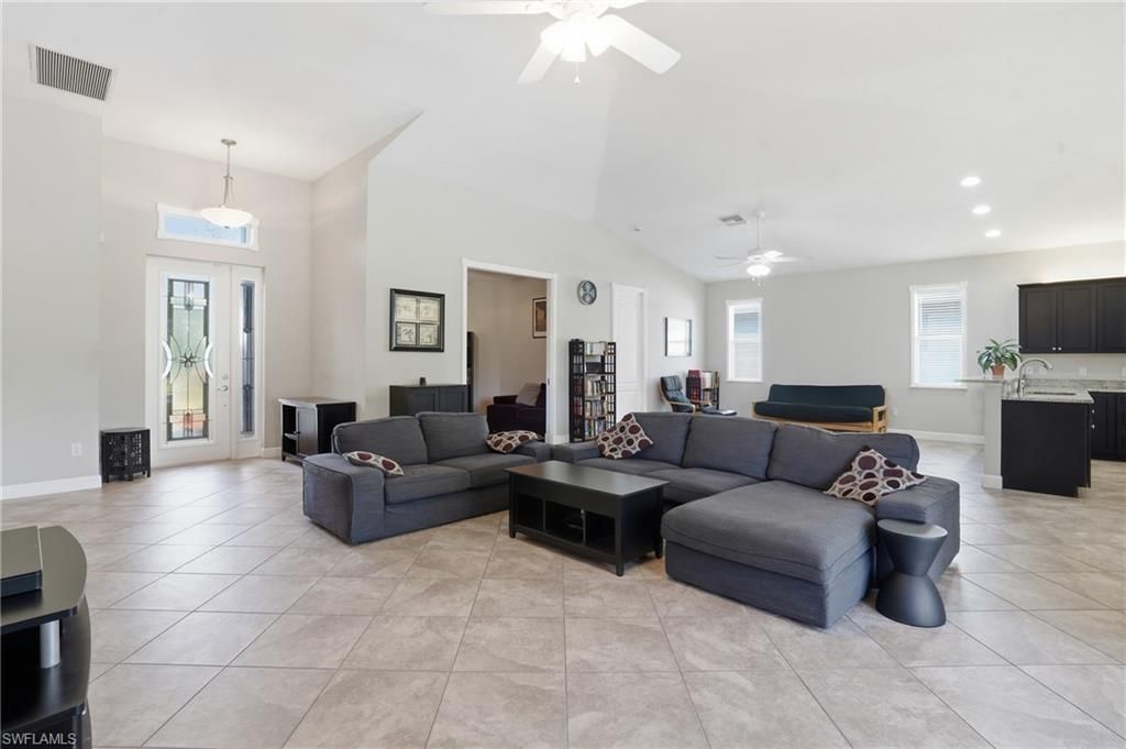 5816 Elizabeth Ann Way, Fort Myers, FL 33912 Photo
