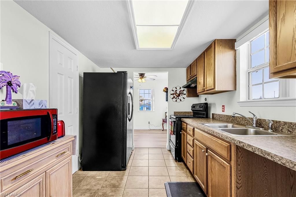 2420 Poinciana Ave , Saint James City, FL 33956 Photo