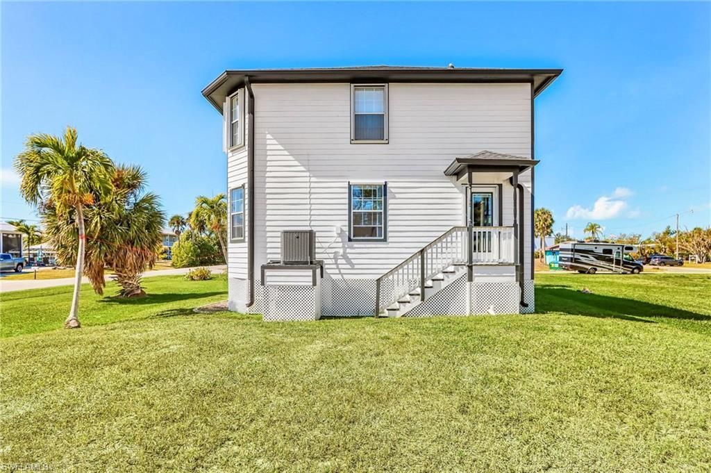 2420 Poinciana Ave , Saint James City, FL 33956 Photo