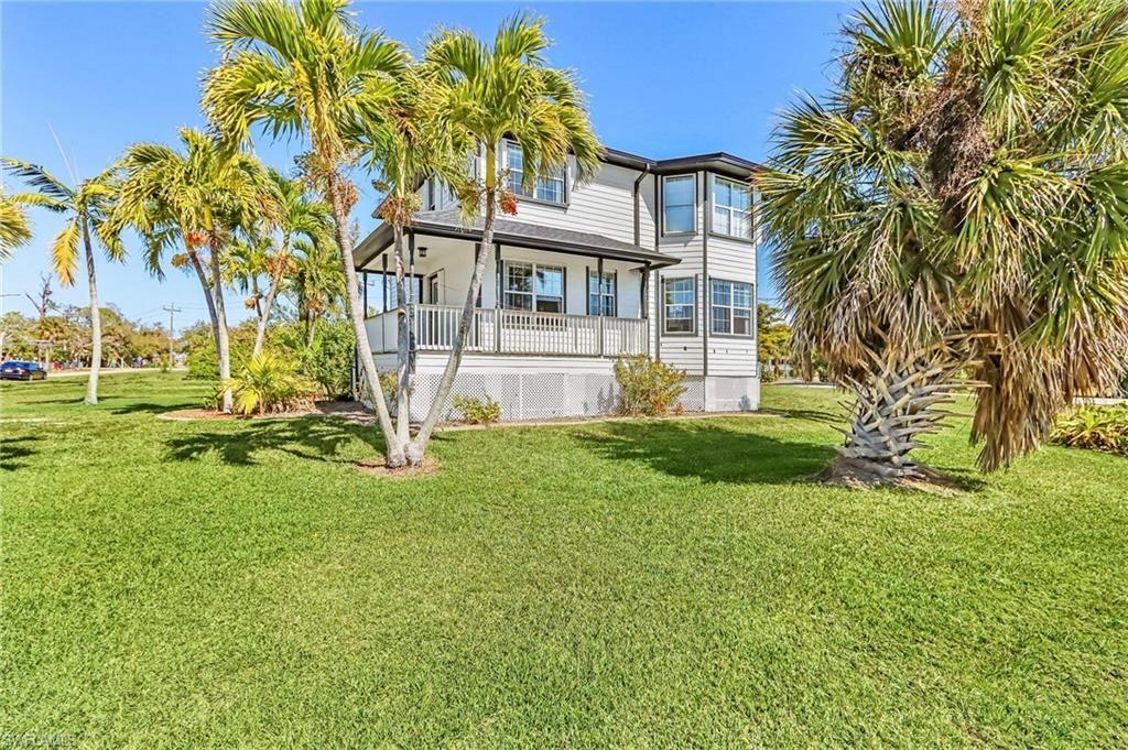 2420 Poinciana Ave , Saint James City, FL 33956 Photo