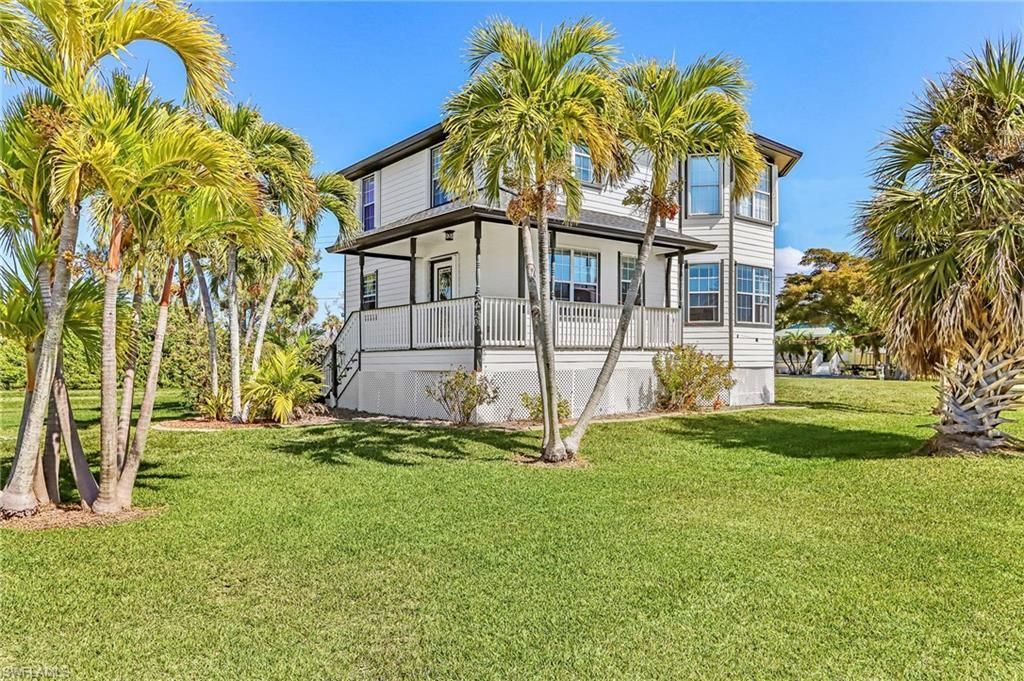 2420 Poinciana Ave , Saint James City, FL 33956 Photo