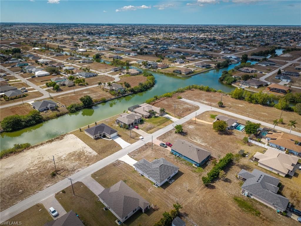 536 NW 20th St, Cape Coral, FL 33993 Photo