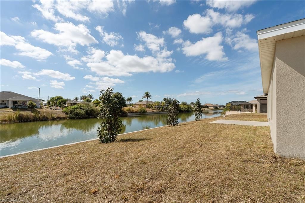 536 NW 20th St, Cape Coral, FL 33993 Photo