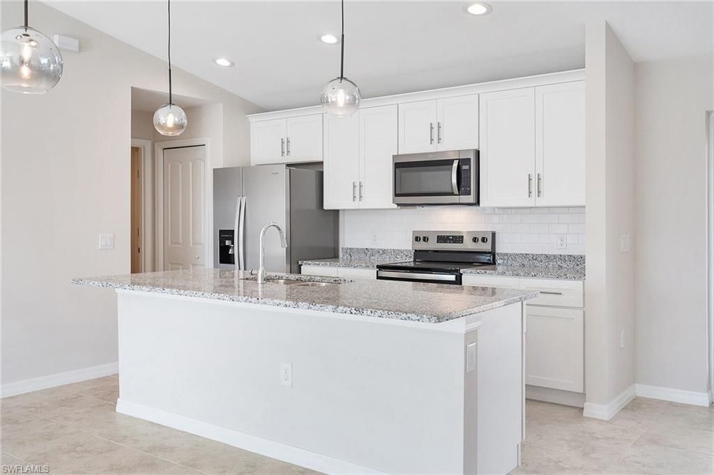 536 NW 20th St, Cape Coral, FL 33993 Photo