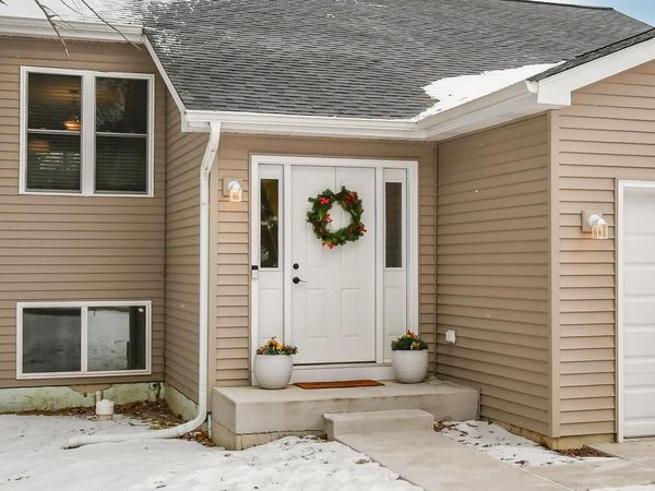 9912 271st AVENUE, Trevor, WI 53179