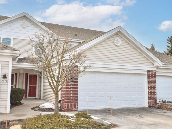 7179 W Rawson AVENUE, Franklin, WI 53132