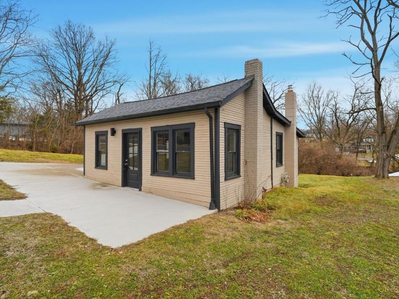 520 N Broadway Street, Lebanon, OH 45036 Photo 2