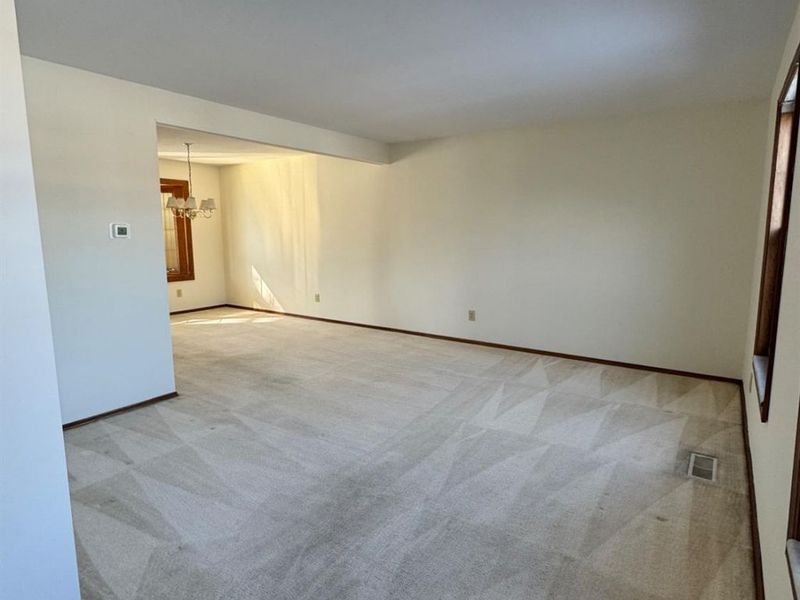 6578 Charlesgate Rd, Huber Heights, OH 45424 Photo 10