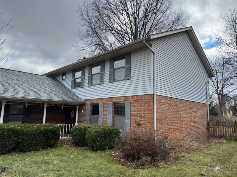 6578 Charlesgate Rd, Huber Heights, OH 45424 Photo 2