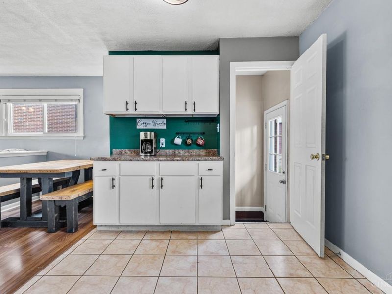 8608 Dundalk Court, Sycamore Township, OH 45236 Photo 13