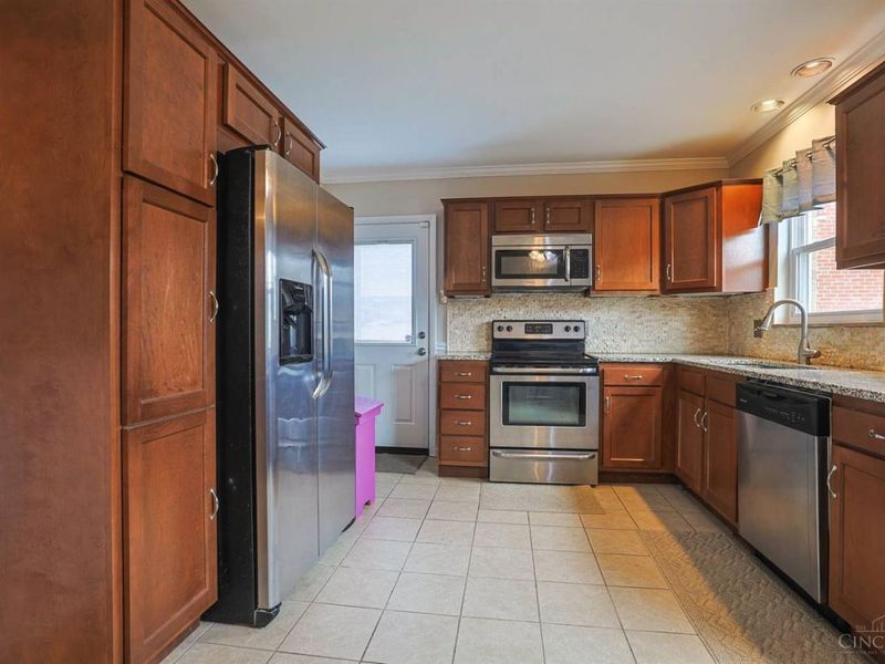 5638 North Glen Road, Green Township, OH 45248 Photo 12