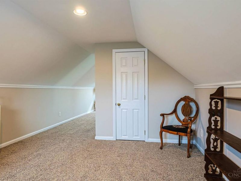 5638 North Glen Road, Green Township, OH 45248 Photo 24