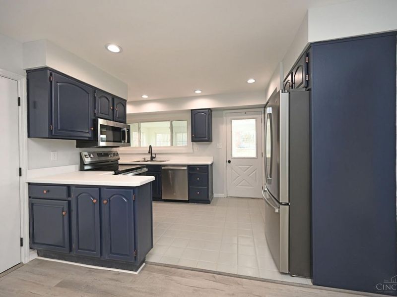 329 Walnut Street, Cincinnati, OH 45215 Photo 14