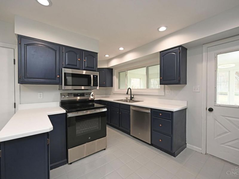 329 Walnut Street, Cincinnati, OH 45215 Photo 15