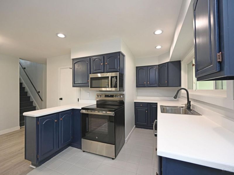 329 Walnut Street, Cincinnati, OH 45215 Photo 17