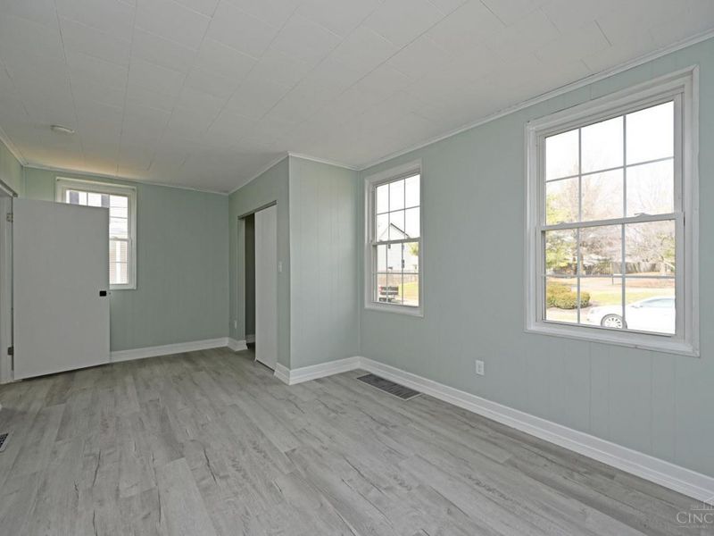 329 Walnut Street, Cincinnati, OH 45215 Photo 23