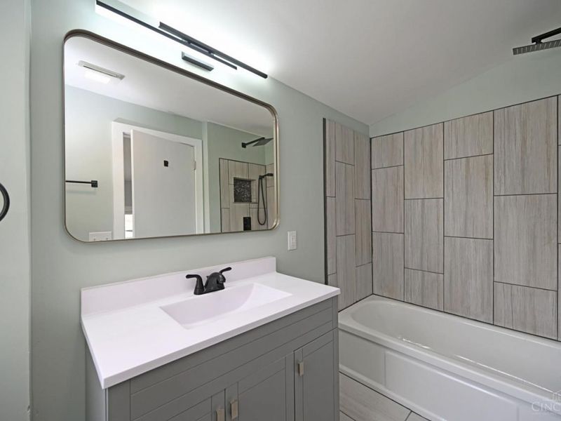 329 Walnut Street, Cincinnati, OH 45215 Photo 44