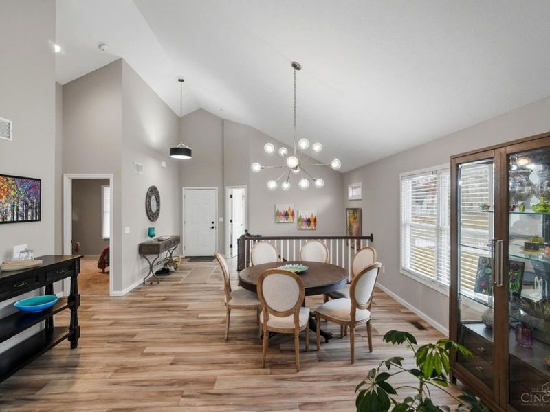 7533 W Whitehall Circle, West Chester, OH 45069 Photo 9