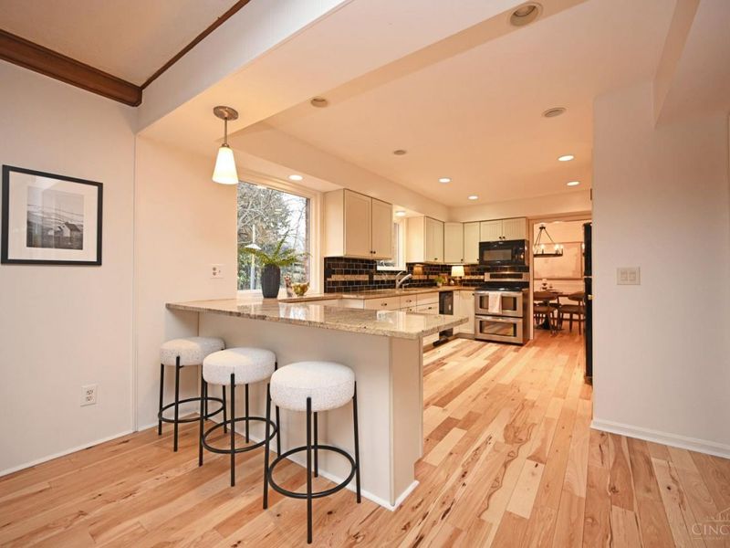 416 Flemridge Court, Wyoming, OH 45231 Photo 21