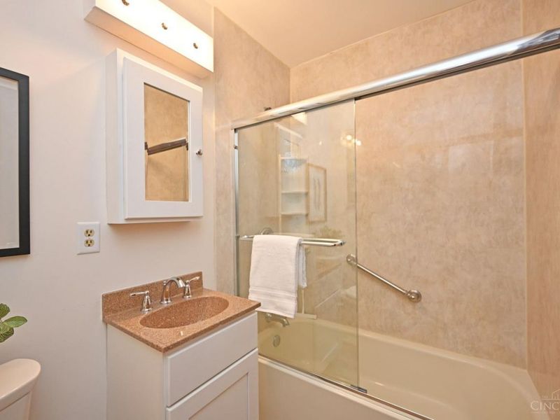 416 Flemridge Court, Wyoming, OH 45231 Photo 39