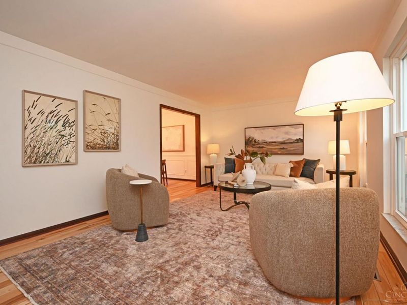 416 Flemridge Court, Wyoming, OH 45231 Photo 6