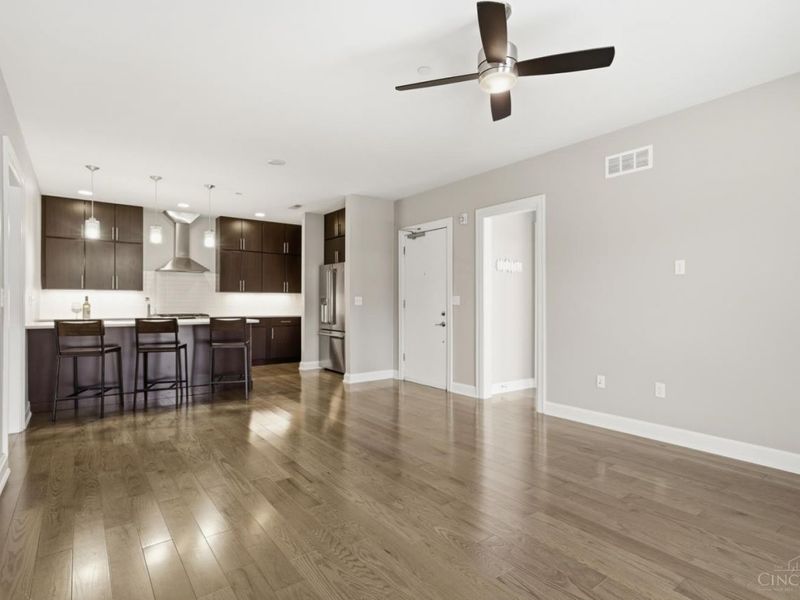1509 Race Street, Unit 205, Cincinnati, OH 45202 Photo 4
