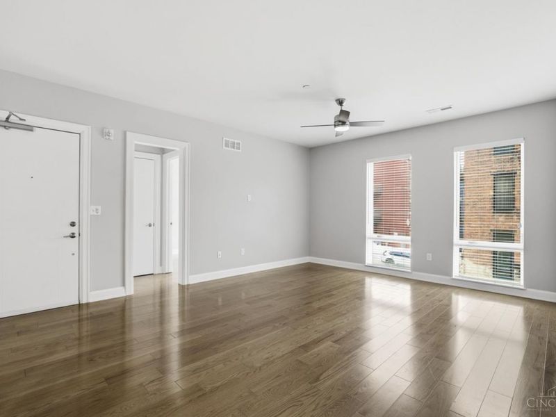 1509 Race Street, Unit 205, Cincinnati, OH 45202 Photo 7