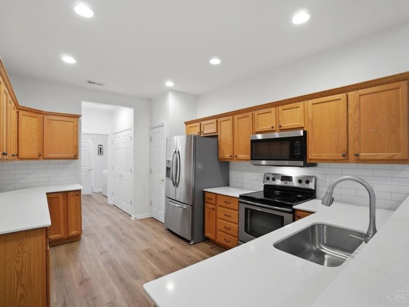 3826 Portrush Way, Union Twp, OH 45102 Photo 7