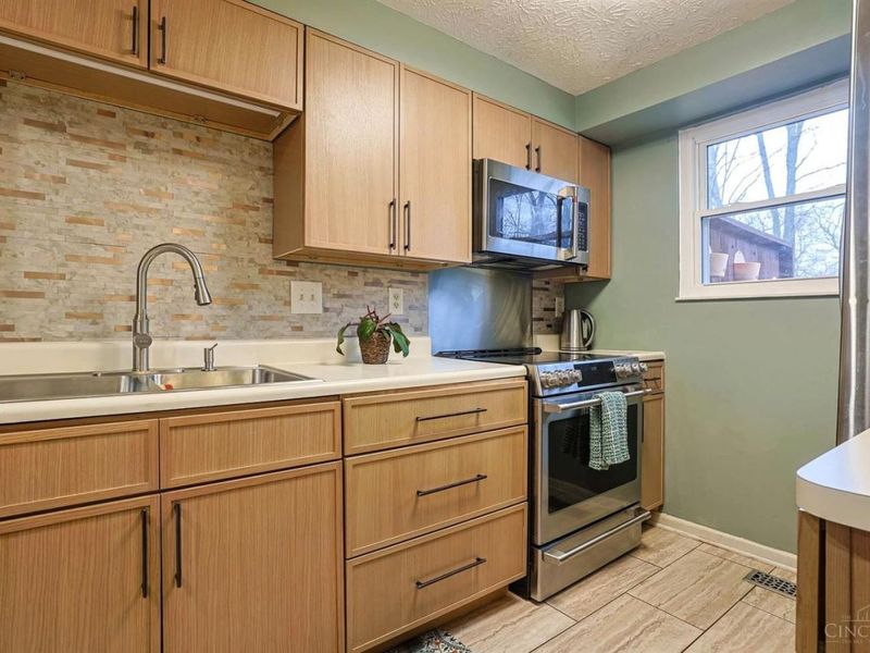 771 Woodlyn Drive S, Cincinnati, OH 45230 Photo 12