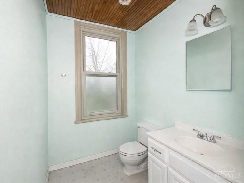 4526 Clearview Avenue, Cincinnati, OH 45205 Photo 21