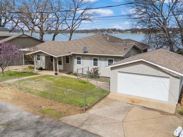 1014 Red Bud Drive, Grove, OK 74344