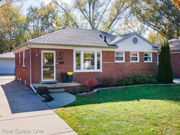 421 W Sunnybrook Drive, Royal Oak, MI 48073
