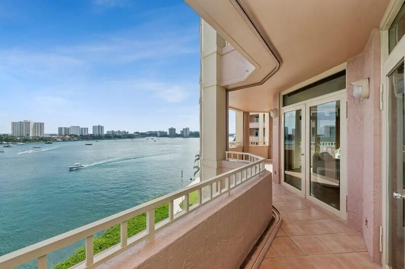 300 SE 5th Avenue, Unit 6010, Boca Raton, FL 33432 Photo