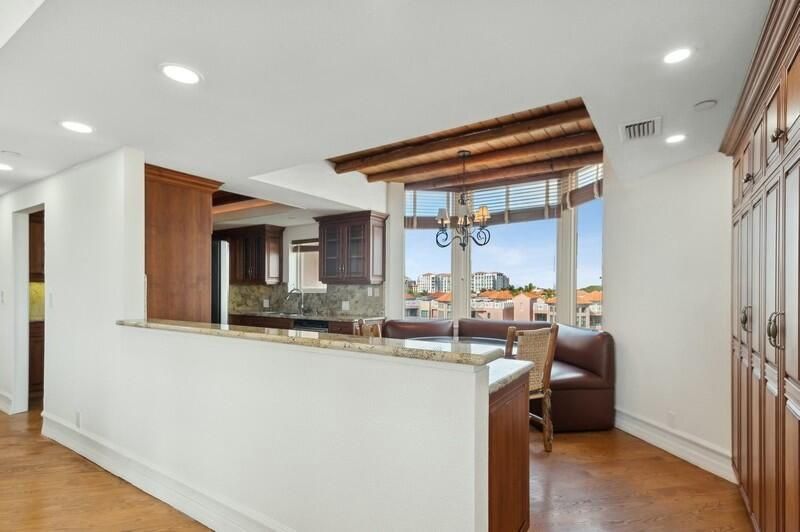 300 SE 5th Avenue, Unit 6010, Boca Raton, FL 33432 Photo