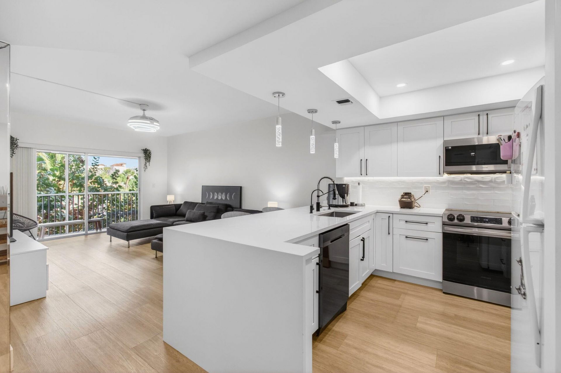 50 SW 3rd Avenue, Unit 311, Boca Raton, FL 33432 Photo