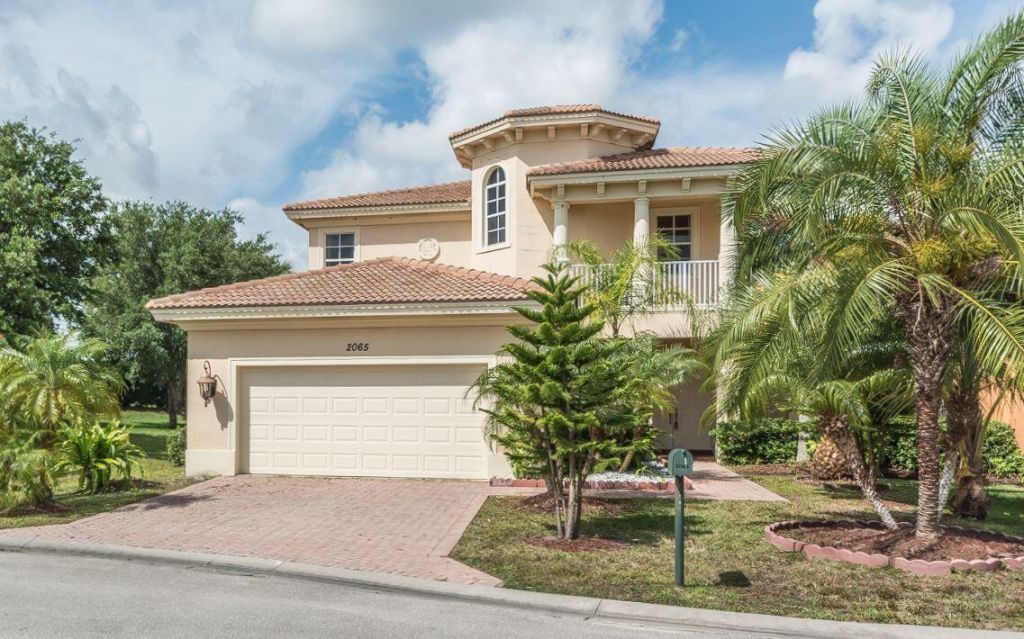 2065 Albany Terrace Sw, Vero Beach, FL 32968 Main Photo