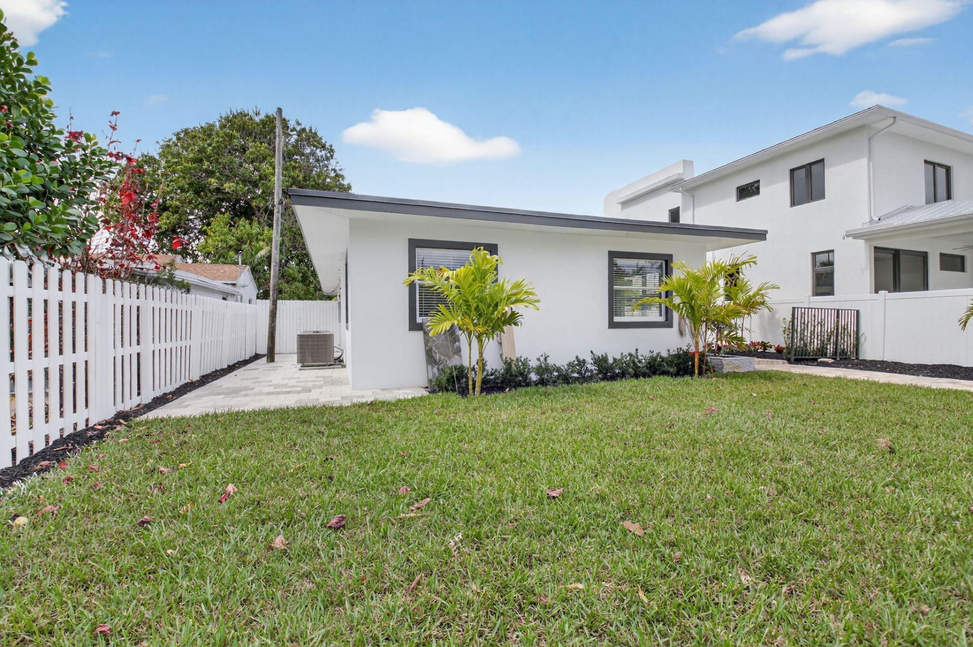 341 SE 3rd Avenue, Delray Beach, FL 33483 Photo