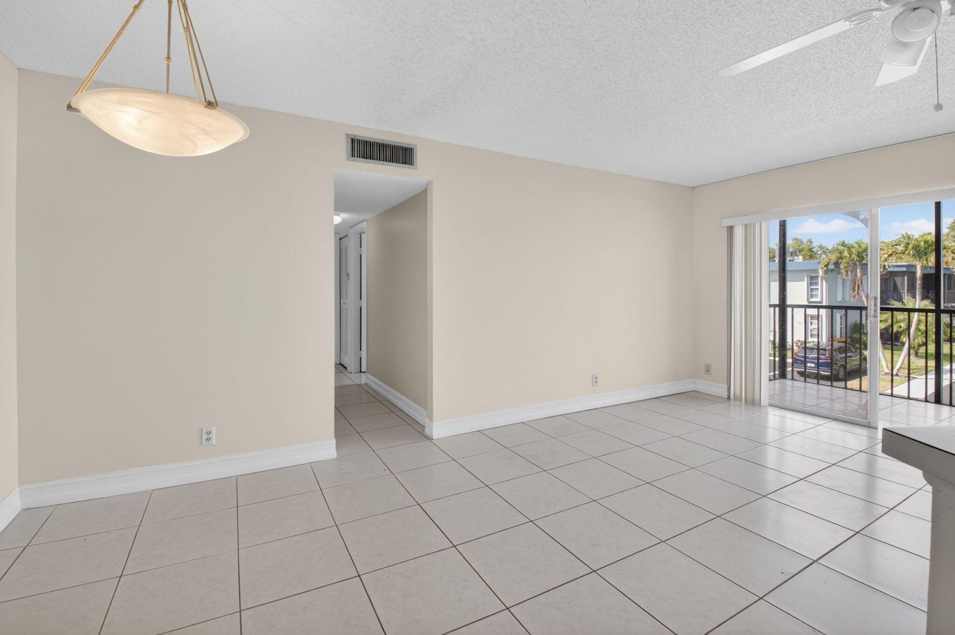 7535 S Oriole Boulevard, Unit 206, Delray Beach, FL 33446 Photo
