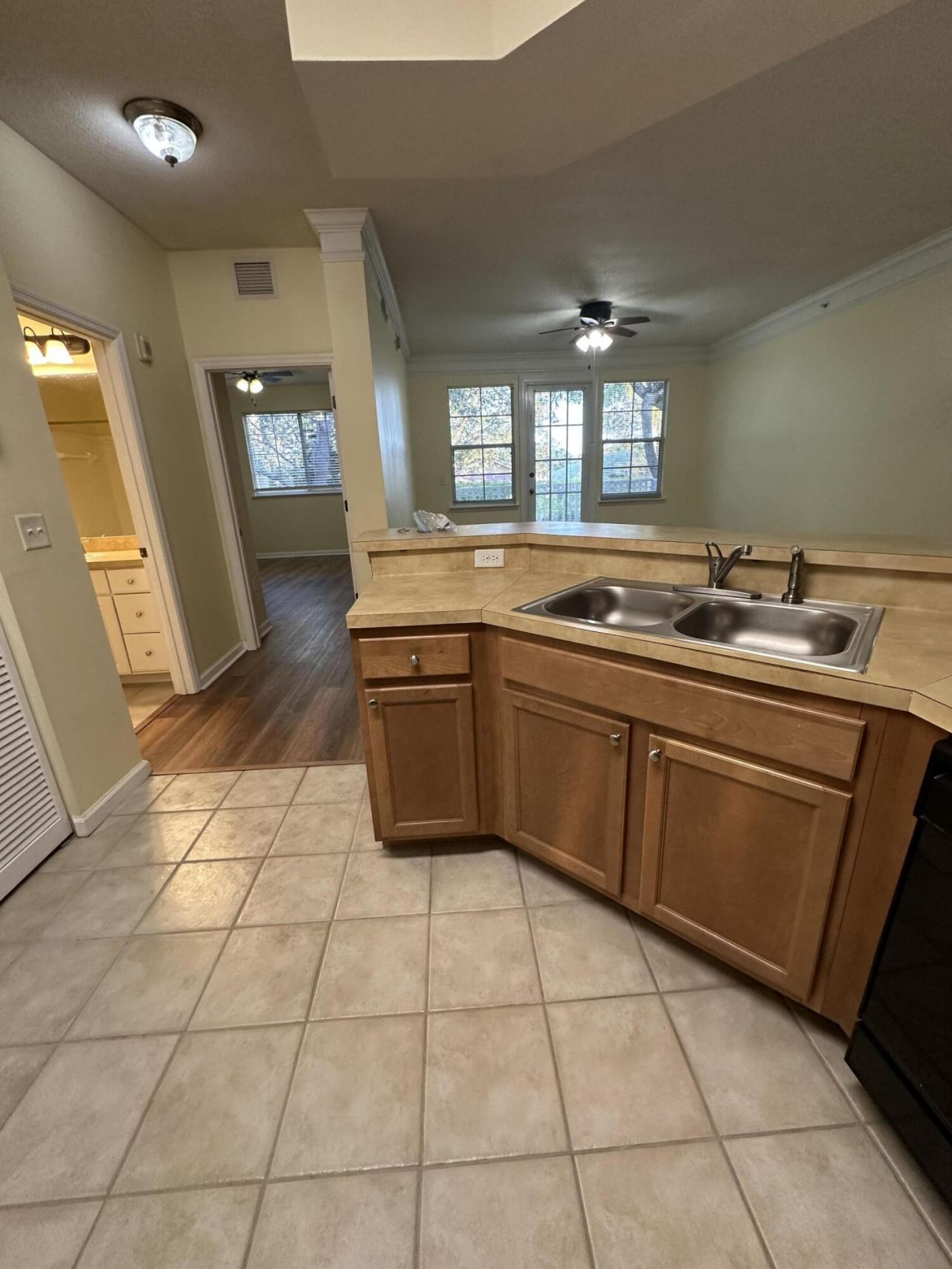 9905 Baywinds Drive, Unit 2206, West Palm Beach, FL 33411 Photo