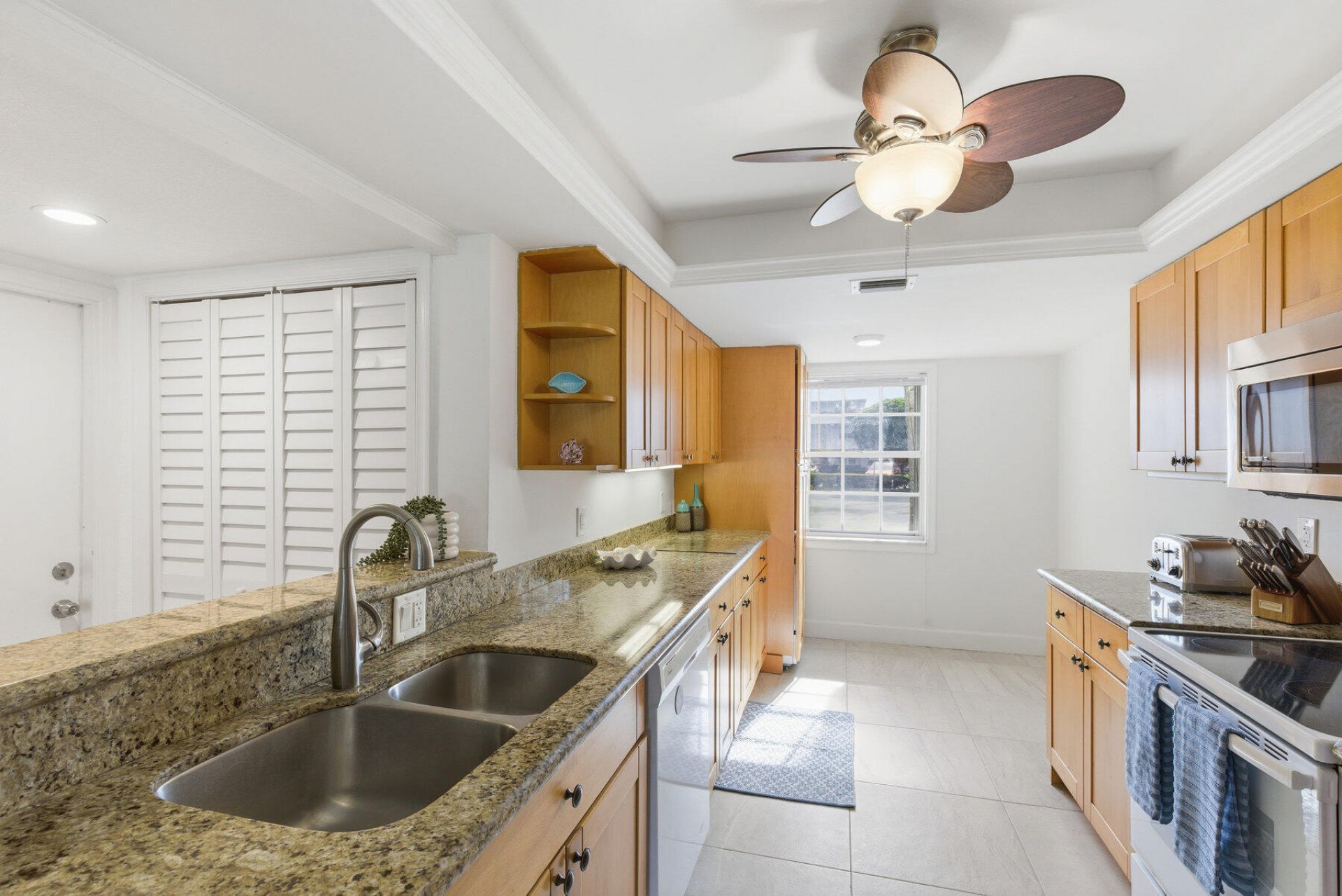 1050 Sugar Sands Boulevard, Unit 174, Singer Island, FL 33404 Photo