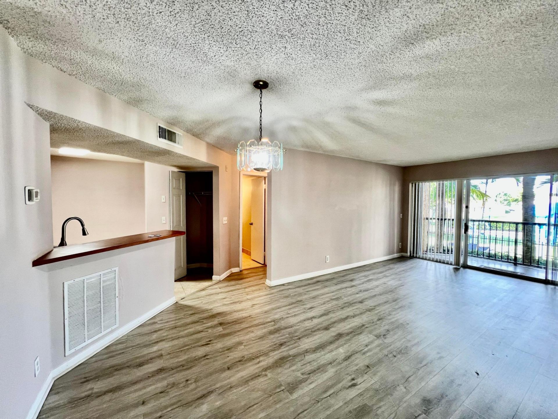 8781 Wiles Road, Unit 203, Coral Springs, FL 33067 Photo