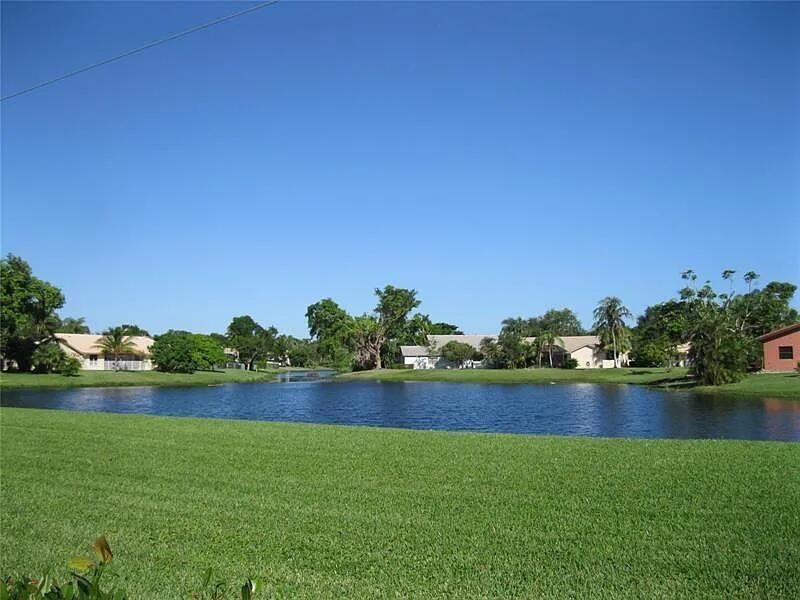 8781 Wiles Road, Unit 203, Coral Springs, FL 33067 Photo