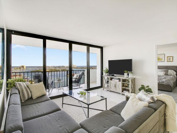 5600 N Flagler Drive, Unit Ph107, West Palm Beach, FL 33407