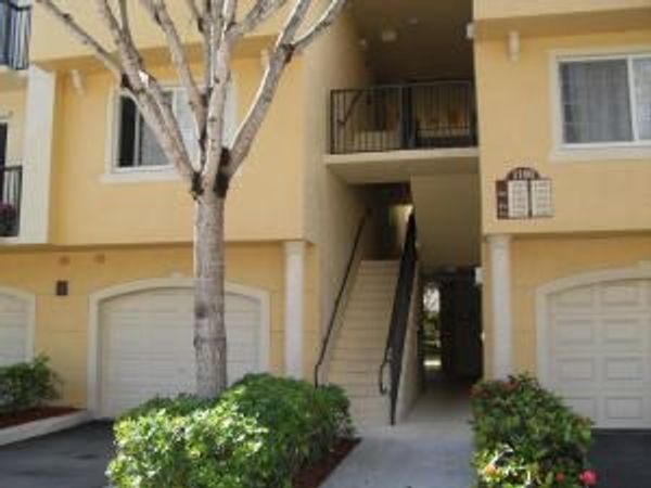 1100 Crestwood Court S, Unit 1108, Royal Palm Beach, FL 33411