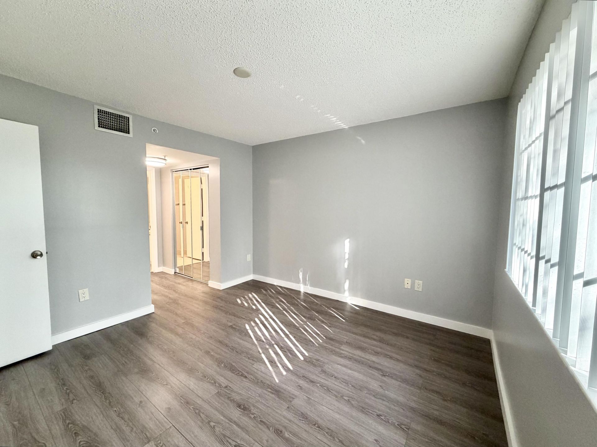 1100 Crestwood Court S, Unit 1108, Royal Palm Beach, FL 33411 Photo