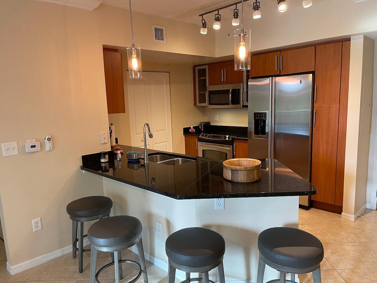 600 S Dixie Highway, Unit 720, West Palm Beach, FL 33401 Photo