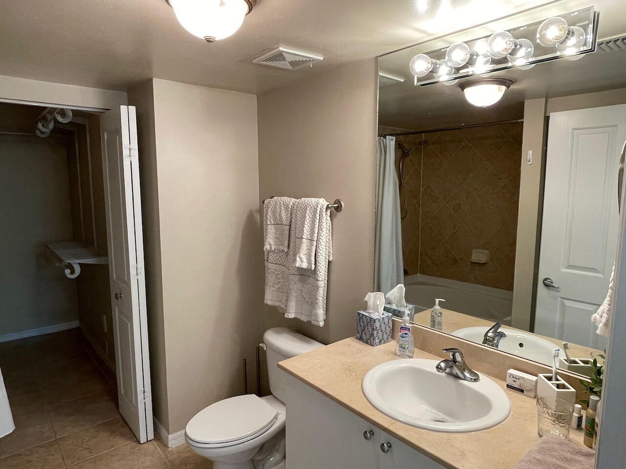 600 S Dixie Highway, Unit 720, West Palm Beach, FL 33401 Photo