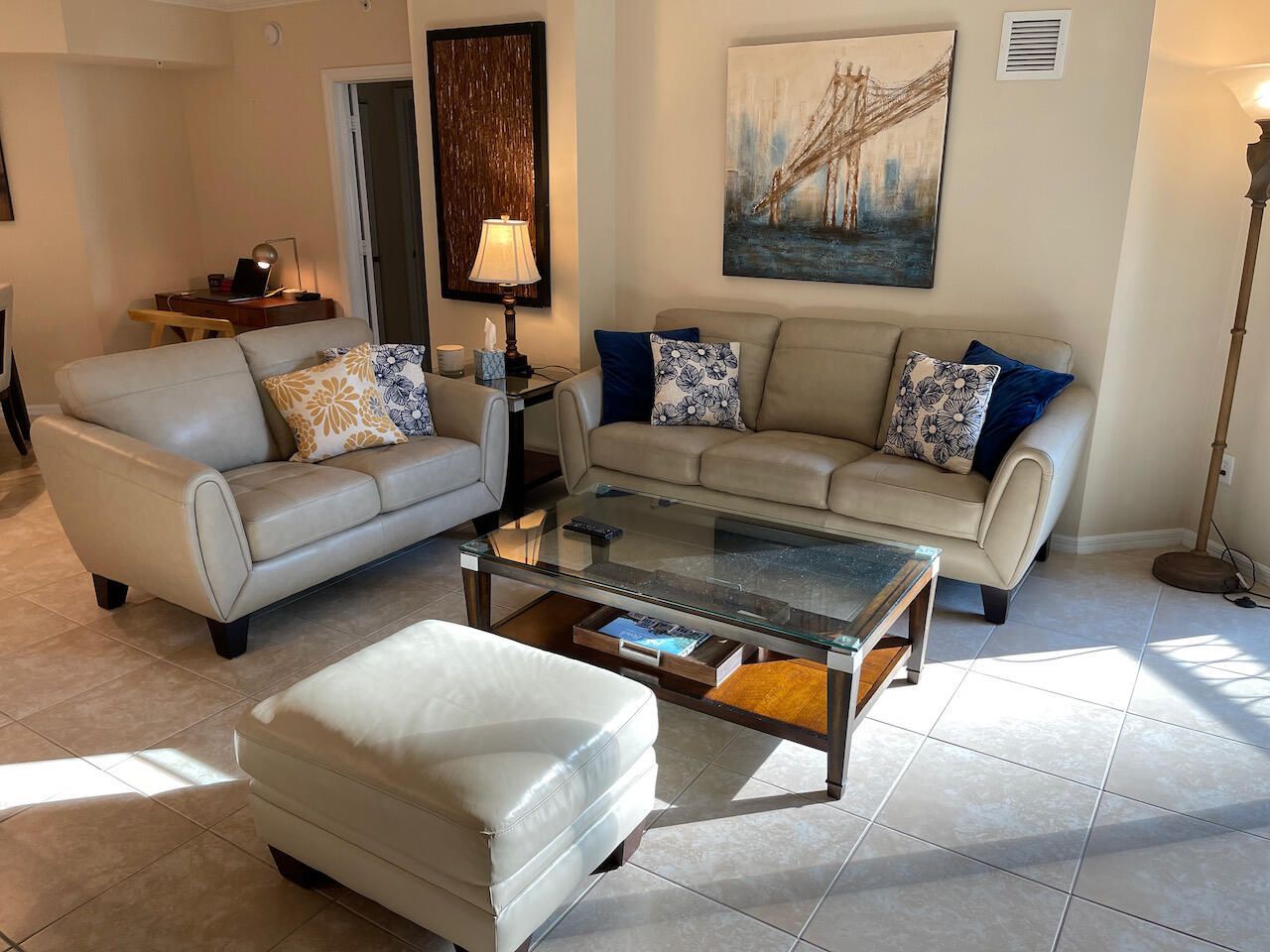 600 S Dixie Highway, Unit 720, West Palm Beach, FL 33401 Photo