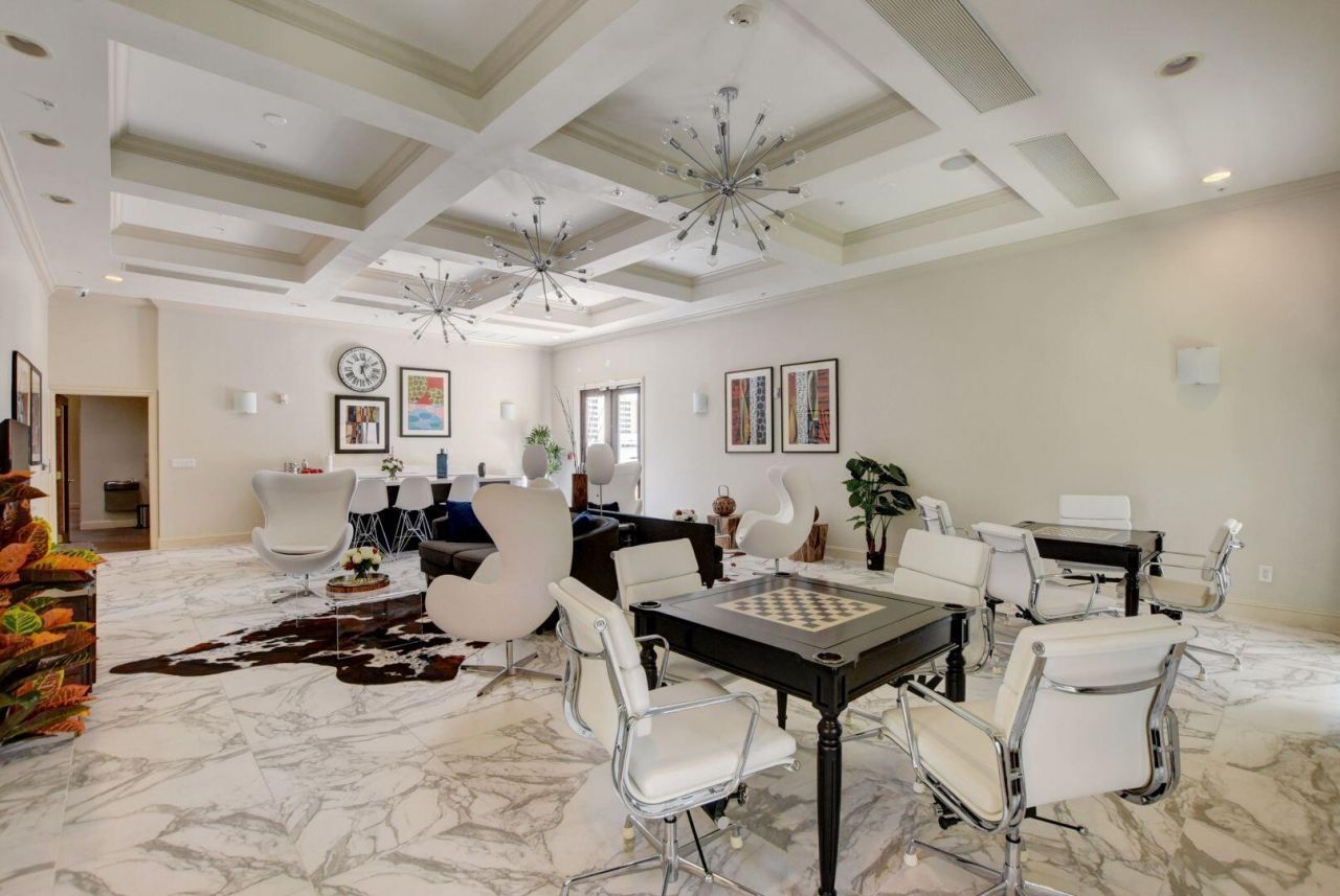 600 S Dixie Highway, Unit 720, West Palm Beach, FL 33401 Photo