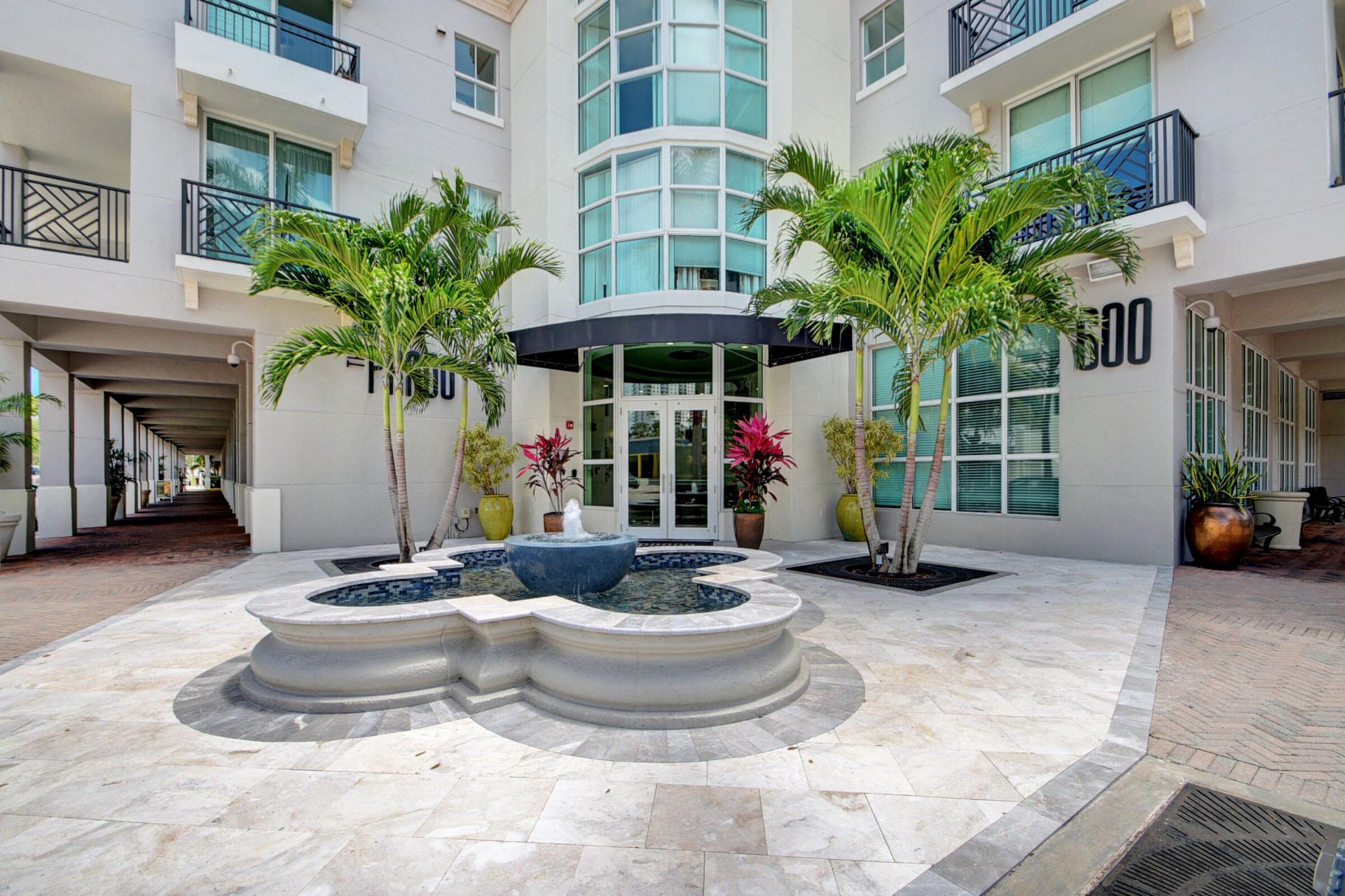 600 S Dixie Highway, Unit 720, West Palm Beach, FL 33401 Photo